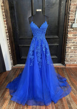 Load image into Gallery viewer, Spaghetti Straps Royal Blue Tulle Lace Appliques Prom Dress 2025 Corset Back