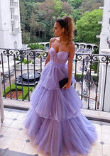 Load image into Gallery viewer, Spaghetti Straps Tulle Prom Dress 2025 Tiered Skirt