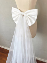 Load image into Gallery viewer, Long Bow Detachable for Wedding Dress 53" Tulle Tails