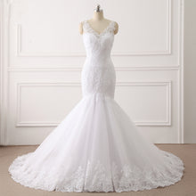 Load image into Gallery viewer, Mermaid/Trumpet Wedding Dresses V Neck Sleeveless Chapel Train Tulle Vintage with Appliques 2021