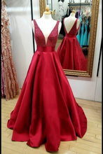 Load image into Gallery viewer, Red Prom Dress 2022 Sparkle V-neck Long Sleeveless Satin