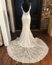 Load image into Gallery viewer, Mermaid Wedding Dress Ivory Beaded Lace