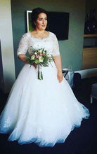 Load image into Gallery viewer, Plus Size Wedding Dress White Lace Tulle with Half Sleeves