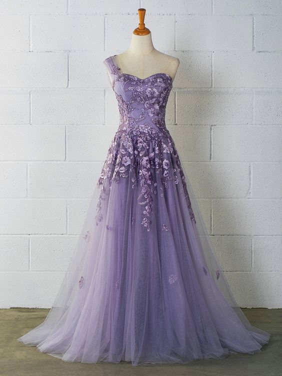Purple Prom Dress 2024 One-shoulder Lace Appliques Tulle