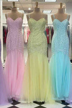 Load image into Gallery viewer, Elegant Prom Dress 2024 Spaghetti Straps Lace Appliques Tulle