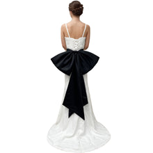 Load image into Gallery viewer, Big Bow Detachable for Wedding Dress with Adjustable Waistband