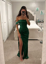 Load image into Gallery viewer, Emerald Green Prom Dress 2024 Off the Shoulder Satin with Slit