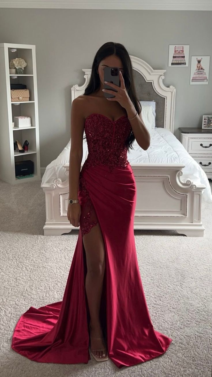 Red Prom Dress 2024 Sweetheart Sequined Satin High Split