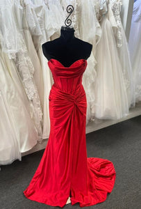 Red Prom Dress 2024 Sweetheart Sleeveless Satin Ruched