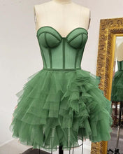 Load image into Gallery viewer, Green Homecoming Dress 2023 Short Strapless Princess Tulle Ruched