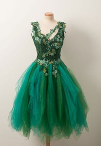 Green Homecoming Dress 2023 Short V Neck Floral Sleeveless Tulle