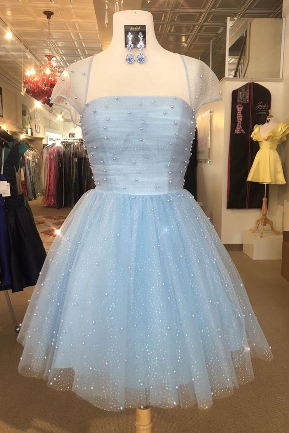 Short Homecoming Dress 2023 Short Sleeves Beaded Tulle Sparkly