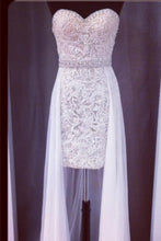 Load image into Gallery viewer, Classic Prom Dress 2024 Sweetheart Neck Short Beaded Chiffon with Train