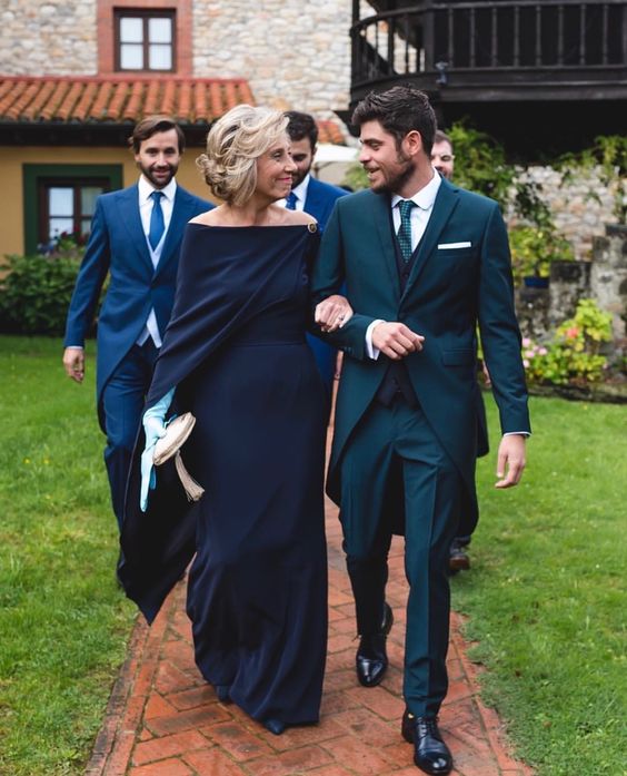 elegant mother of the bride dresses 2025 Elegant Mother of the Bride Dress 2025 Navy Chiffon with Cape 22W / Light Grey