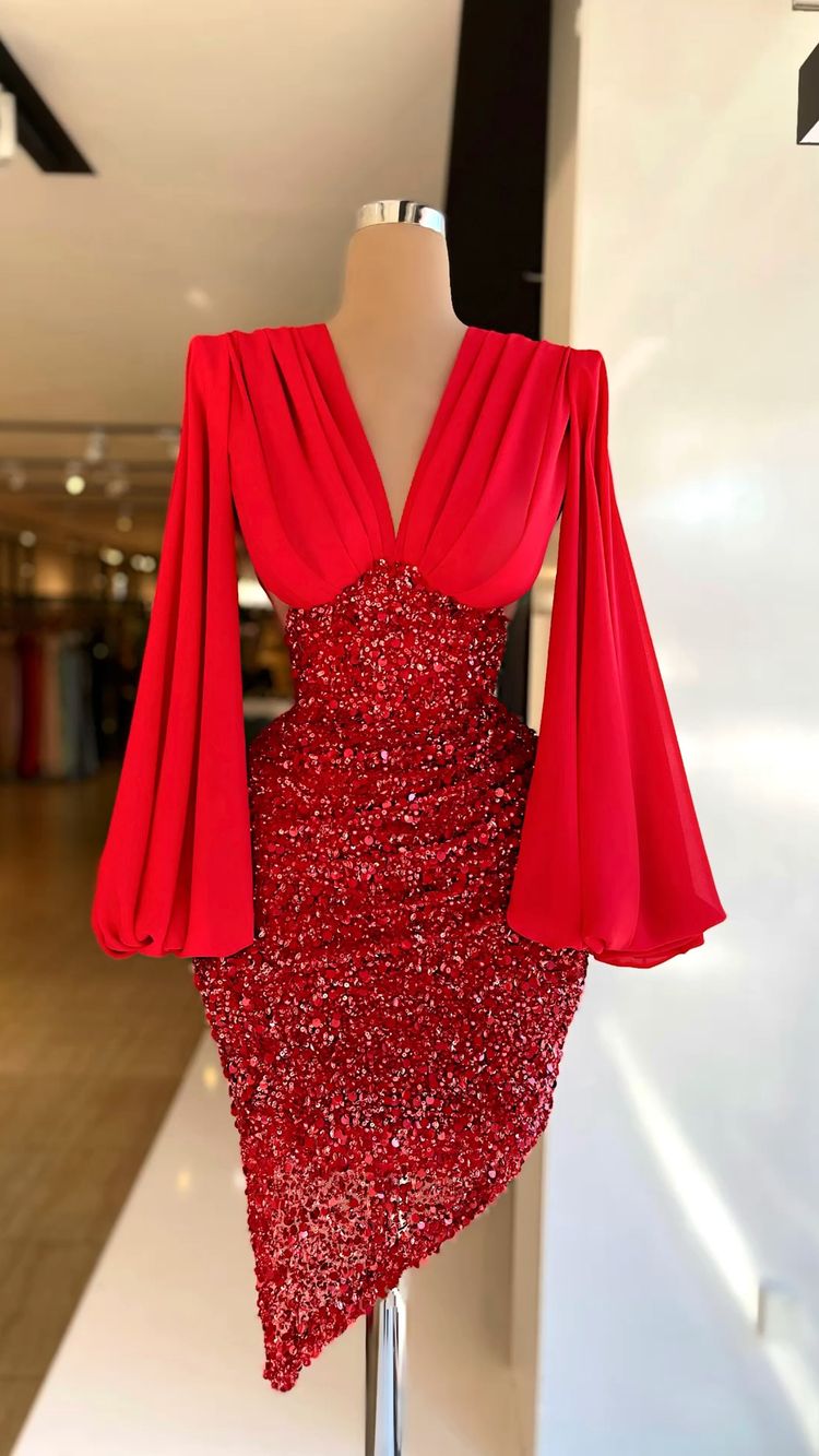 Red Homecoming Dress 2023 V Neck Long Sleeves Sequined