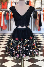 Load image into Gallery viewer, Floral Homecoming Dress 2023 Short Two Piece V Neck Sleeveless Embroidery
