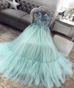 Pretty Prom Dress 2024 Spaghetti Straps Floral Tulle with Pleats