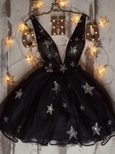 Load image into Gallery viewer, Black Homecoming Dress 2023 V Neck Sleeveless Tulle Starry