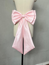 Load image into Gallery viewer, Detachable Bow for Wedding Dress Satin 2 Layers with Short Tails