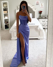 Load image into Gallery viewer, Unique Prom Dress 2023 Sheath Strapless Draping Satin with Slit