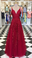 Load image into Gallery viewer, Burgundy Prom Dress 2023 Spaghetti Straps Tulle with Appliques