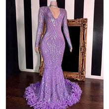 Load image into Gallery viewer, Mermaid/Trumpet Prom Dress 2023 V Neck Long Sleeves Lace with Feathers