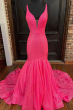 Load image into Gallery viewer, Long Prom Dress 2023 Mermaid/Trumpet V Neck Spaghetti Straps Glitter with Pleats