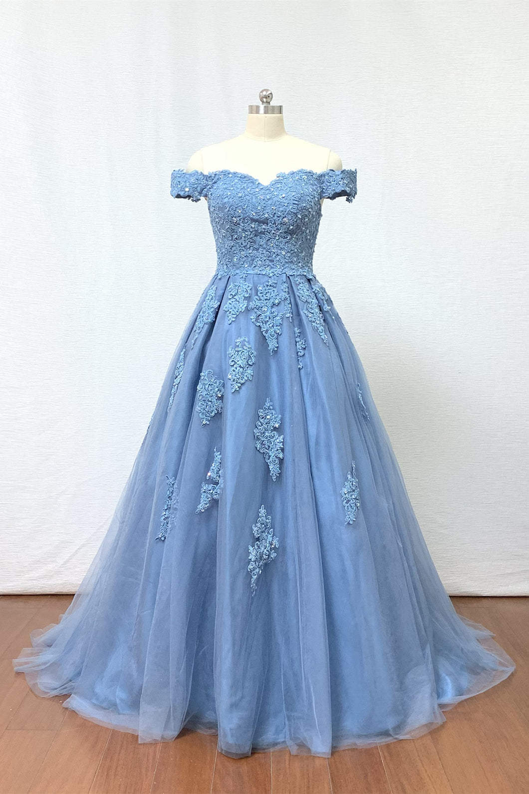 Plus Size Prom Dress 2023 A-line Elegant Off the Shoulder Lace Tulle with Appliques Pleats