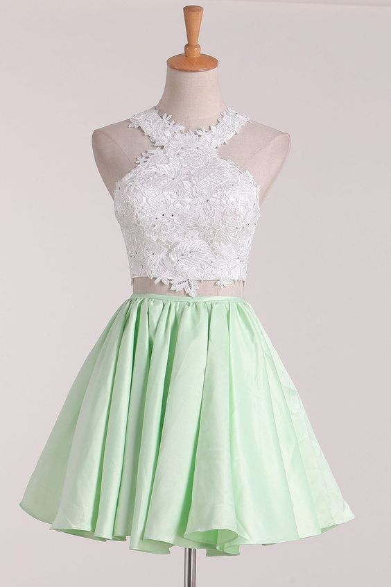 Cute Homecoming Dress 2022 Two Pieces Halter Neck Short A Line with Appliques