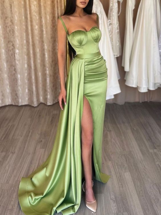 Unique Prom Dress 2023 Sexy Mermaid/Trumpet Spaghetti Straps Draping Satin with Slit