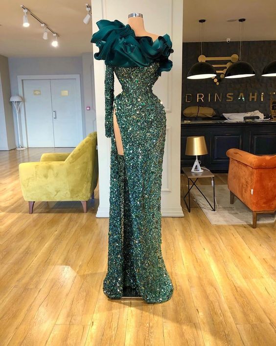 Pretty Prom Dress 2023 One-shoulder Long Sleeve Sequin with High Split