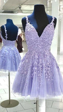 Load image into Gallery viewer, Short Prom Dress 2022 Spaghetti strap V-neck Beautiful back Tulle with Lace appliques